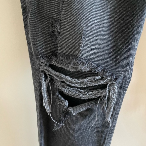 Revolve Grlfrnd Karolina Travelin' Band Jeans Size 24 - Picture 9 of 11